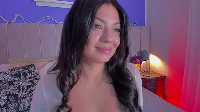 EvaaStevens online show from May 12, 2026, 8:04 pm