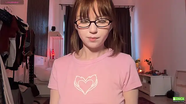 Snapshot of electric_babe chatting on January 17, 2026, 10:30 am electric babe online show from January 17, 2026, 10:30 am