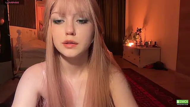 electric babe online show from March 17, 2026, 5:05 pm