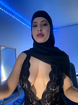 JannaNader12 online show from September 17, 2025, 11:07 pm