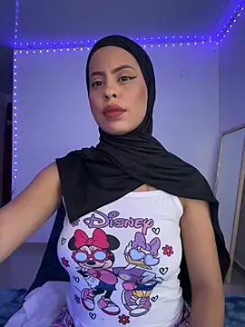 JannaNader12 online show from February 20, 2025, 11:54 pm