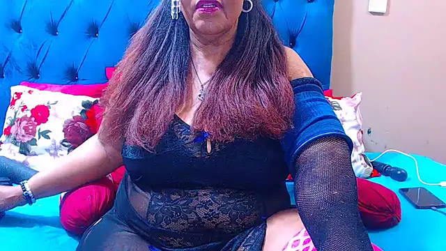 Snapshot of ebonycandy10 chatting on October 6, 2025, 4:24 am ebonycandy10 online show from October 6, 2025, 4:24 am