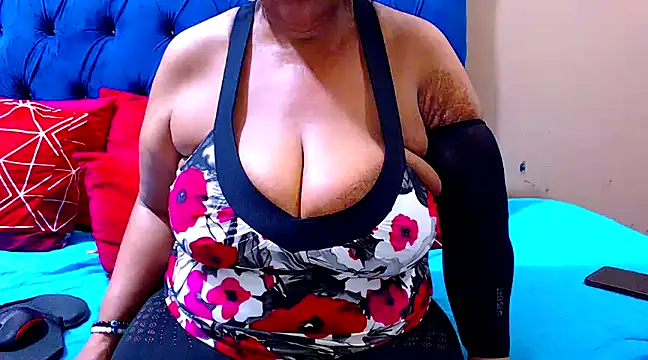 Snapshot of ebonycandy10 chatting on March 18, 2025, 3:56 am ebonycandy10 online show from March 18, 2025, 3:56 am