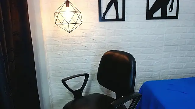 james scott18 online show from December 4, 2024, 3:31 am