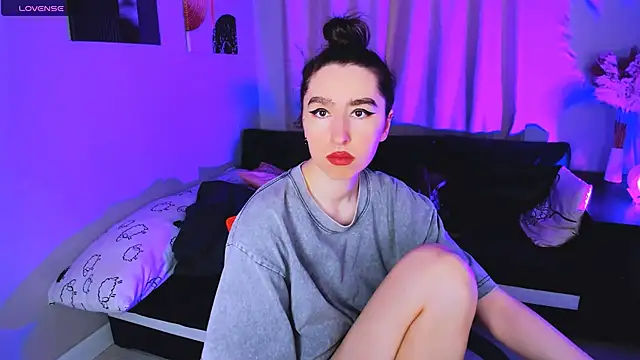 Snapshot of Lily_xBabe chatting on November 19, 2025, 7:52 am Lily xBabe online show from November 19, 2025, 7:52 am