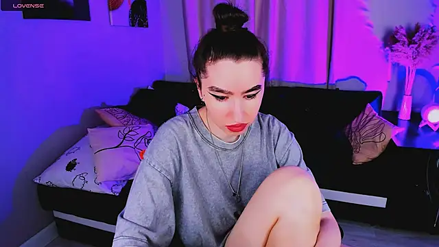 Snapshot of Lily_xBabe chatting on October 4, 2025, 7:54 am Lily xBabe online show from October 4, 2025, 7:54 am