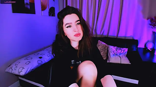 Snapshot of Lily_xBabe chatting on March 8, 2025, 8:44 am Lily xBabe online show from March 8, 2025, 8:44 am