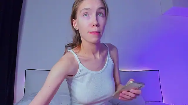 Snapshot of haileyishere chatting on February 1, 2025, 11:37 pm haileyishere online show from February 1, 2025, 11:37 pm