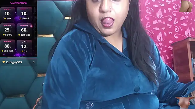 Sexy komolika online show from November 21, 2025, 4:06 pm