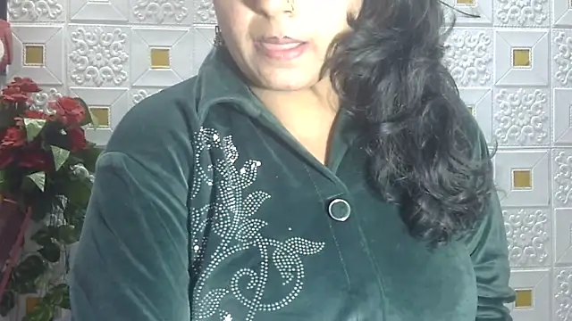 Snapshot of Sexy_komolika chatting on March 5, 2025, 6:56 pm Sexy komolika online show from March 5, 2025, 6:56 pm