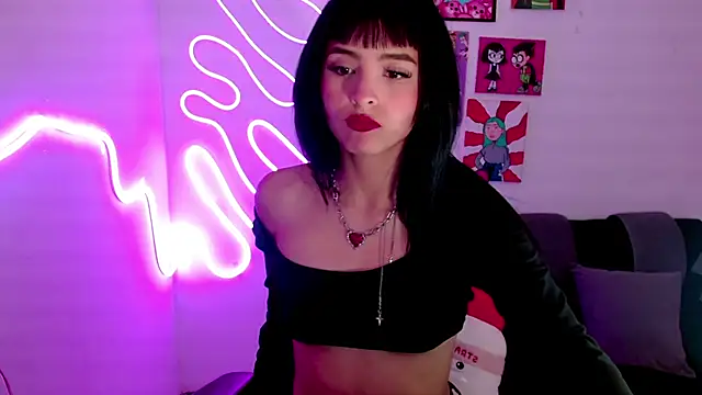 Snapshot of Kind_Scarlett chatting on January 29, 2025, 12:33 am Kind Scarlett online show from January 29, 2025, 12:33 am