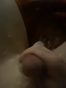 Snapshot of Flouflolutin chatting on October 28, 2025, 8:52 pm Flouflolutin online show from October 28, 2025, 8:52 pm