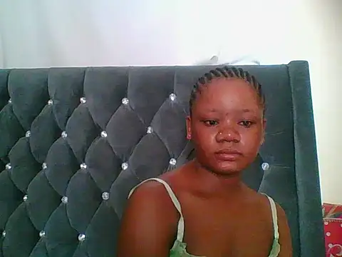 HotJeylee online show from December 23, 2025, 8:02 am