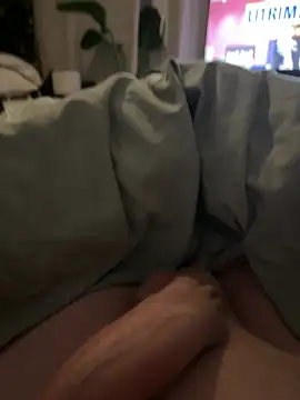 Snapshot of fuckitzer chatting on January 21, 2025, 11:13 pm fuckitzer online show from January 21, 2025, 11:13 pm