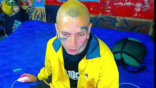 deivid estrada online show from November 12, 2025, 4:11 pm