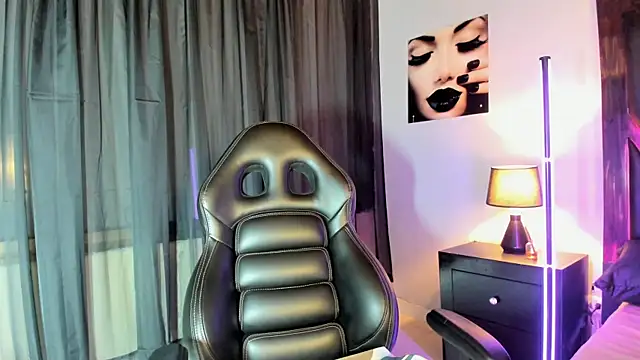 Snapshot of EmiliWilliams chatting on February 20, 2026, 9:50 pm EmiliWilliams online show from February 20, 2026, 9:50 pm