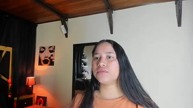 Snapshot of EmiliWilliams chatting on November 11, 2025, 12:05 am EmiliWilliams online show from November 11, 2025, 12:05 am