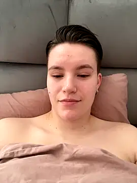 JessieFlower online show from November 1, 2025, 8:19 am