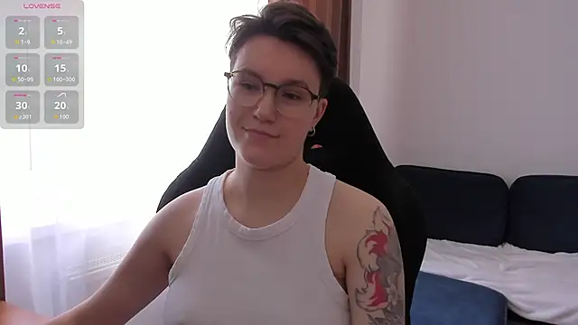 Snapshot of JessieFlower chatting on August 6, 2026, 7:36 am JessieFlower online show from August 6, 2026, 7:36 am