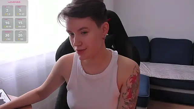 JessieFlower online show from November 8, 2025, 9:02 am