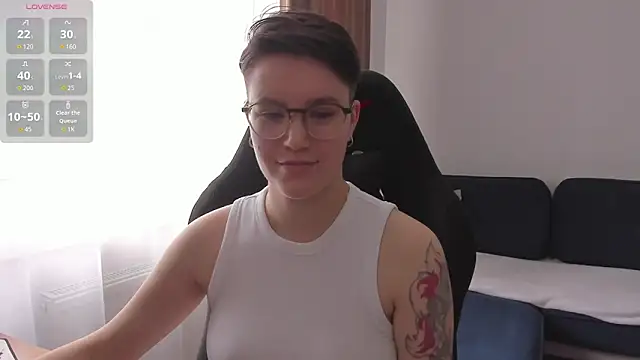 Snapshot of JessieFlower chatting on June 18, 2026, 9:14 am JessieFlower online show from June 18, 2026, 9:14 am