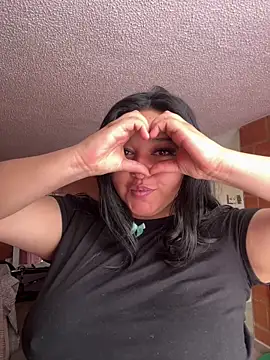 Snapshot of Kym_Owens chatting on March 16, 2025, 5:17 pm Kym Owens online show from March 16, 2025, 5:17 pm