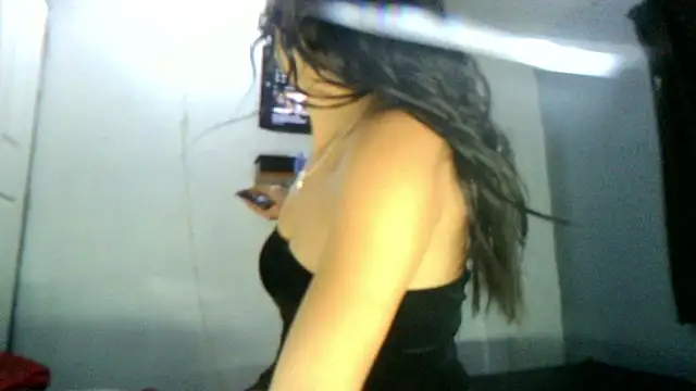 linzeysmith4 online show from March 24, 2026, 4:12 am