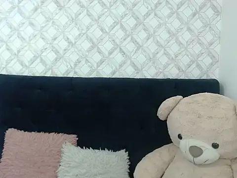 Emma-Wilson online show from November 25, 2025, 5:08 am