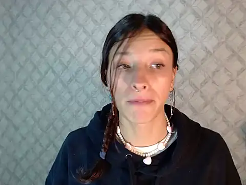 Snapshot of Emma-Wilson chatting on May 12, 2026, 3:14 am Emma-Wilson online show from May 12, 2026, 3:14 am