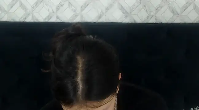 Snapshot of Emma-Wilson chatting on February 26, 2025, 10:38 am Emma-Wilson online show from February 26, 2025, 10:38 am