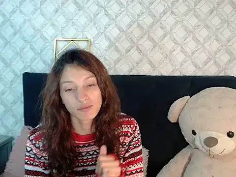 Emma-Wilson online show from December 23, 2025, 4:56 am