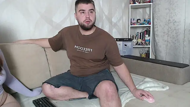 Snapshot of Pair_of_Gods_ chatting on October 20, 2025, 3:52 am Pair of Gods online show from October 20, 2025, 3:52 am