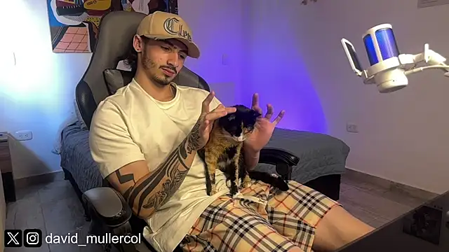 David Brown18 online show from March 16, 2025, 9:16 pm