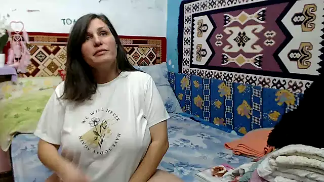 Snapshot of AdelineBlueEyes chatting on November 20, 2025, 10:49 am AdelineBlueEyes online show from November 20, 2025, 10:49 am