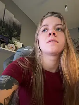 Snapshot of candy_maggie chatting on November 20, 2025, 11:00 am candy maggie online show from November 20, 2025, 11:00 am