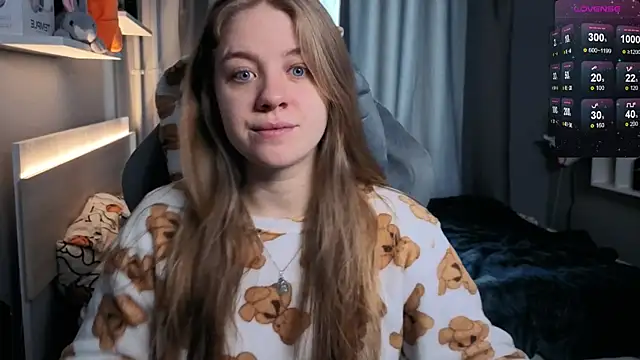 Snapshot of candy_maggie chatting on February 18, 2025, 9:10 am candy maggie online show from February 18, 2025, 9:10 am