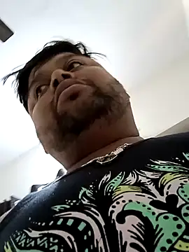 Snapshot of julywwrt chatting on December 20, 2024, 5:14 am julywwrt online show from December 20, 2024, 5:14 am