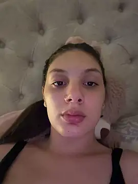 Snapshot of EmilyS__ chatting on May 30, 2026, 4:52 am EmilyS online show from May 30, 2026, 4:52 am
