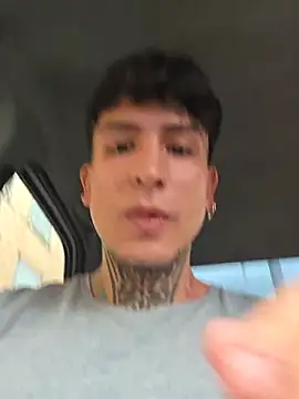  Tomy08calderon online show from November 14, 2025, 6:11 pm