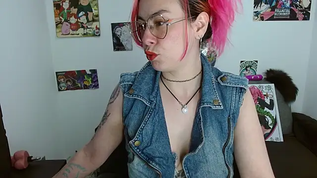 Snapshot of natasha_laulau chatting on November 10, 2025, 10:26 pm natasha laulau online show from November 10, 2025, 10:26 pm