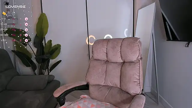 helen ramsay online show from December 15, 2025, 2:56 pm