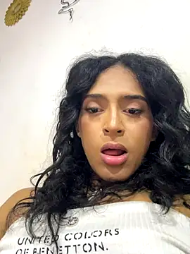 Snapshot of sweet_khloe1 chatting on September 21, 2025, 4:28 am sweet khloe1 online show from September 21, 2025, 4:28 am