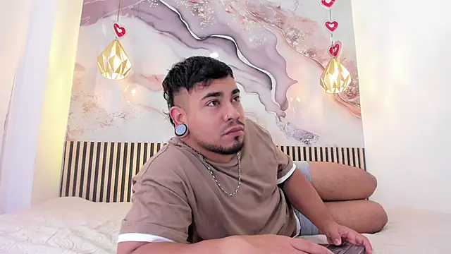 BrianMalonee online show from April 27, 2026, 12:47 pm