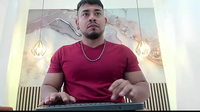 BrianMalonee online show from October 7, 2025, 12:17 pm