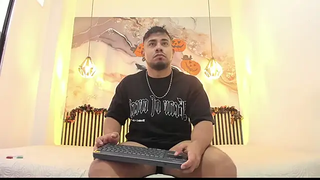 BrianMalonee online show from October 27, 2025, 12:17 pm