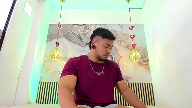 BrianMalonee online show from April 22, 2026, 12:34 pm