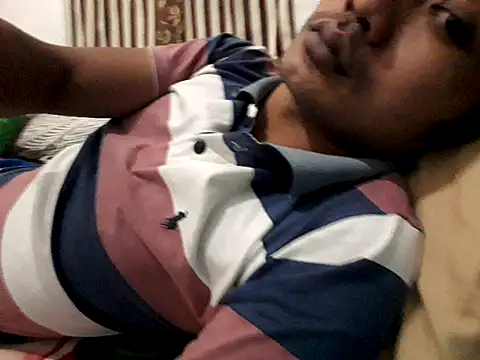 jojokom99 online show from June 6, 2026, 8:47 pm