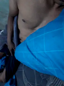 jojokom99 online show from April 12, 2026, 8:28 am