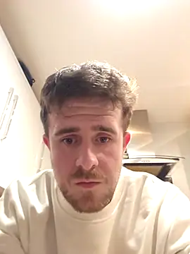 Snapshot of maxy49 chatting on November 25, 2025, 9:15 pm maxy49 online show from November 25, 2025, 9:15 pm