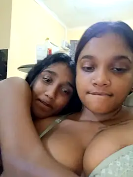 Snapshot of Indianqueen03 chatting on September 26, 2025, 7:54 pm Indianqueen03 online show from September 26, 2025, 7:54 pm